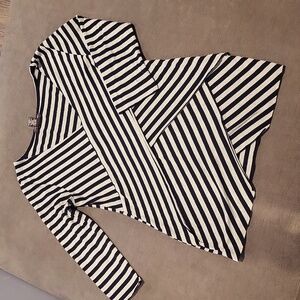 *EUC*Linda Matthews NY Tiered Striped Top